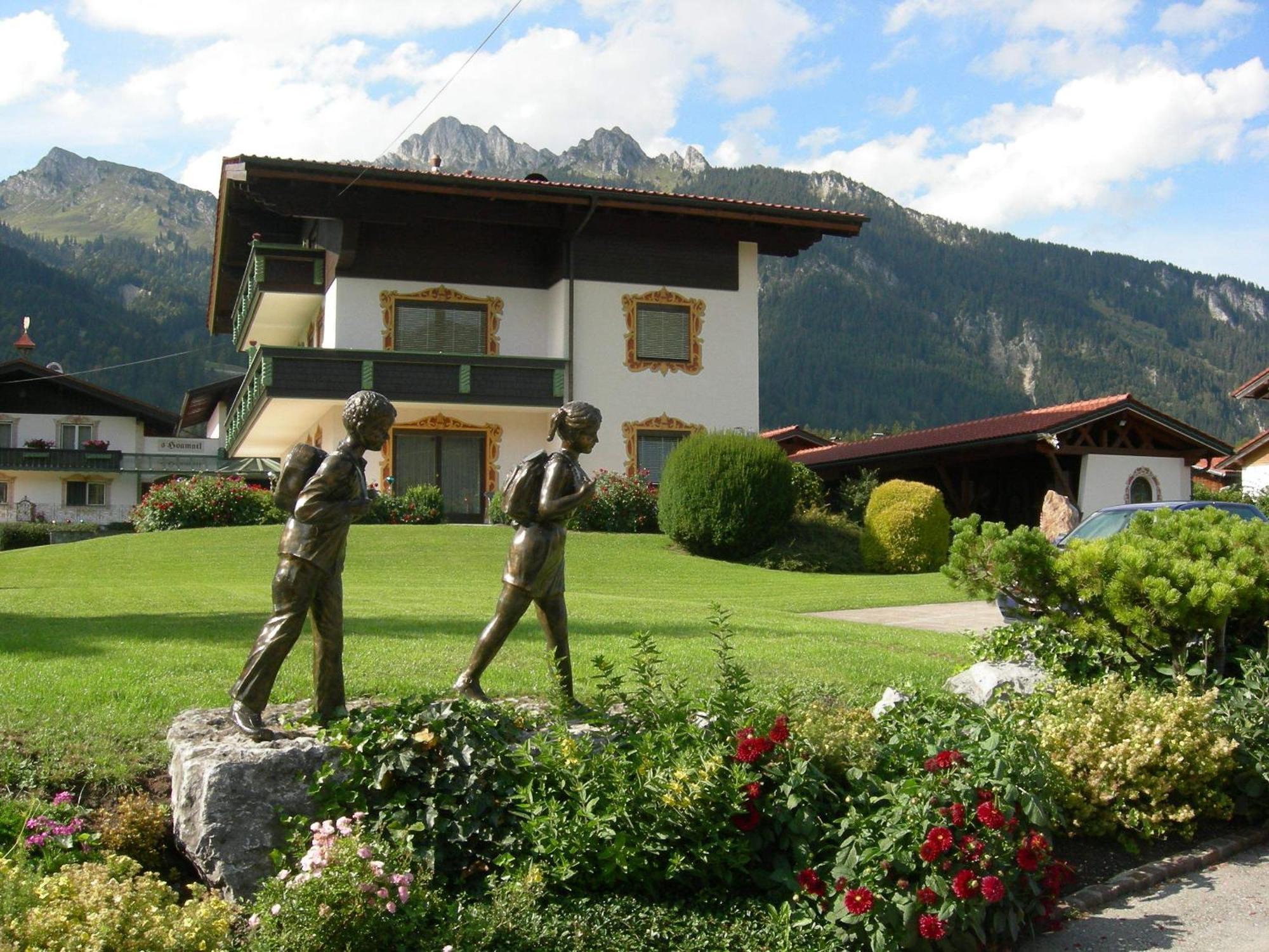 S'Hoamatl Hotel Hofen ภายนอก รูปภาพ