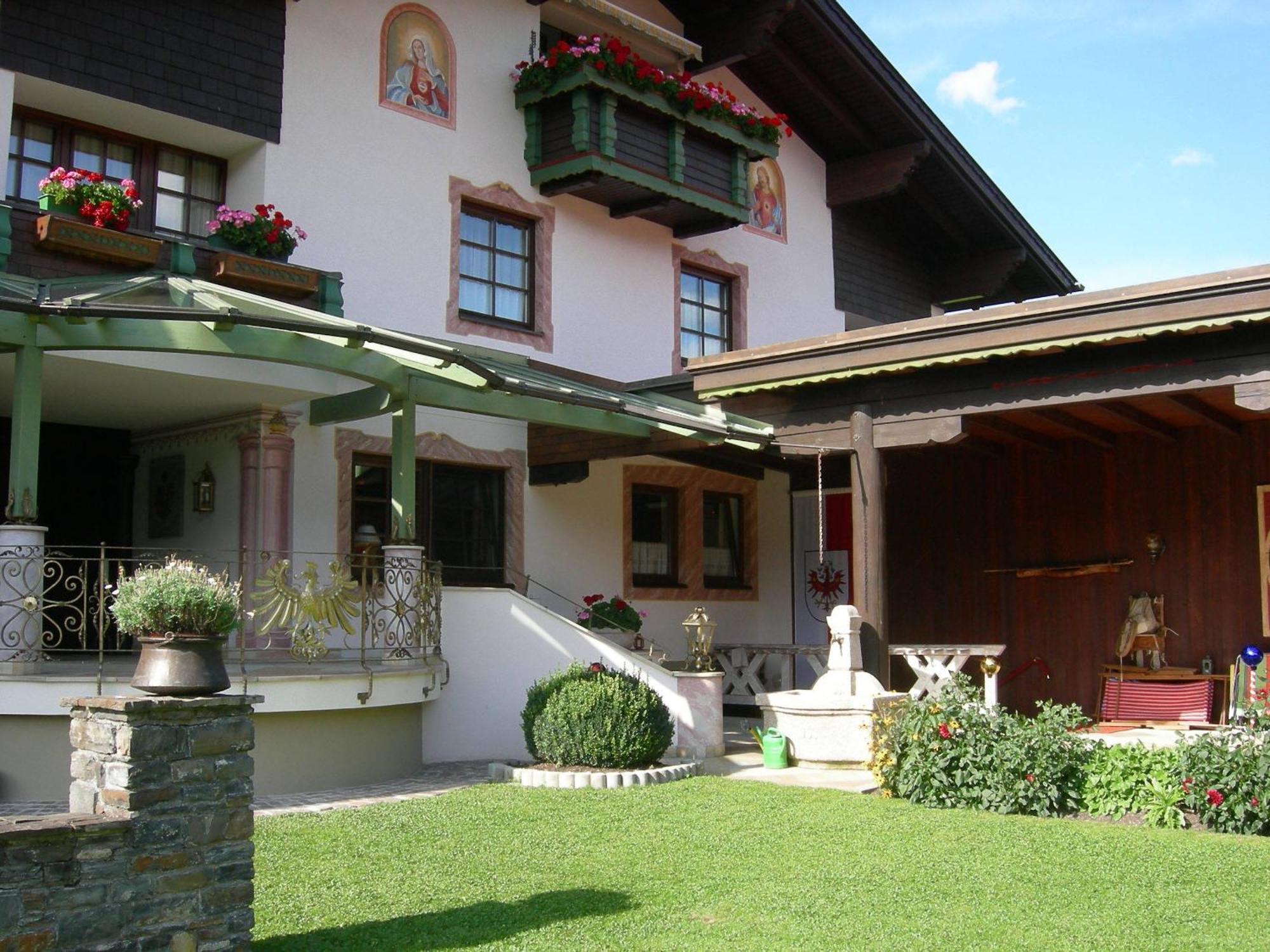 S'Hoamatl Hotel Hofen ภายนอก รูปภาพ